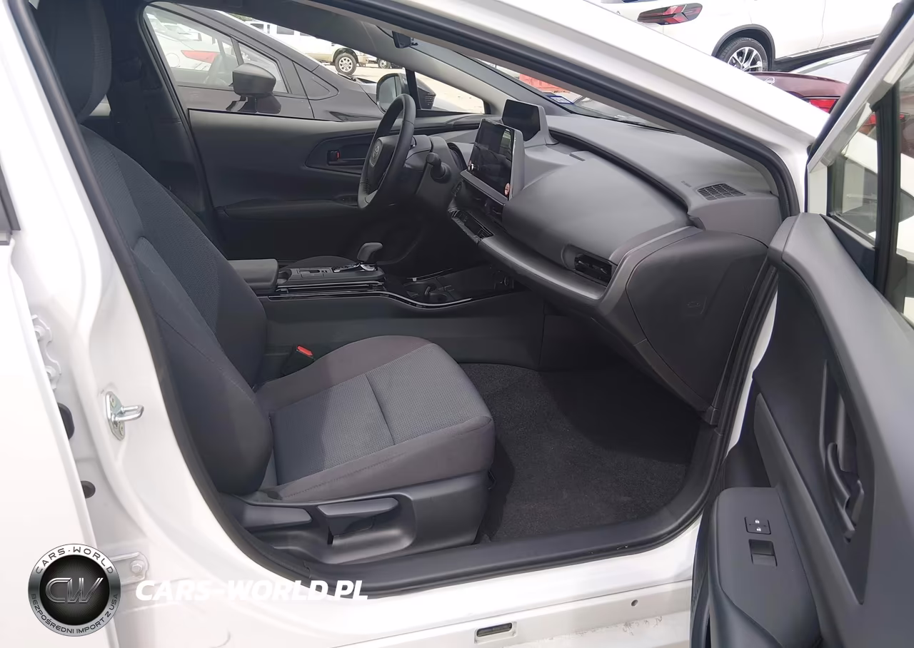 2026 Toyota Prius Le VIN:JTDACAAU0T3074430 - 5
