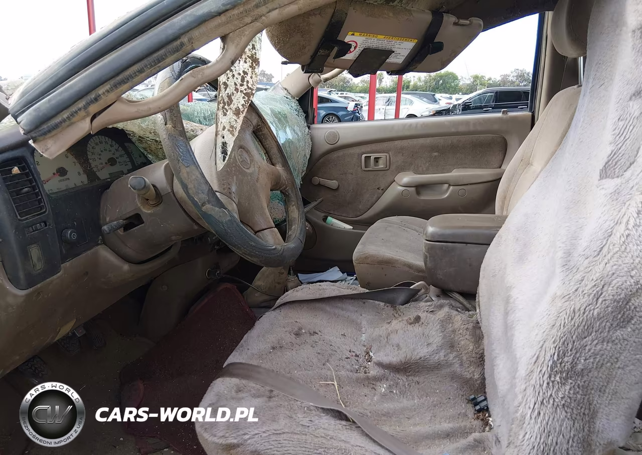2004 Toyota Tacoma VIN:5TEWM72N74Z372084 - 5