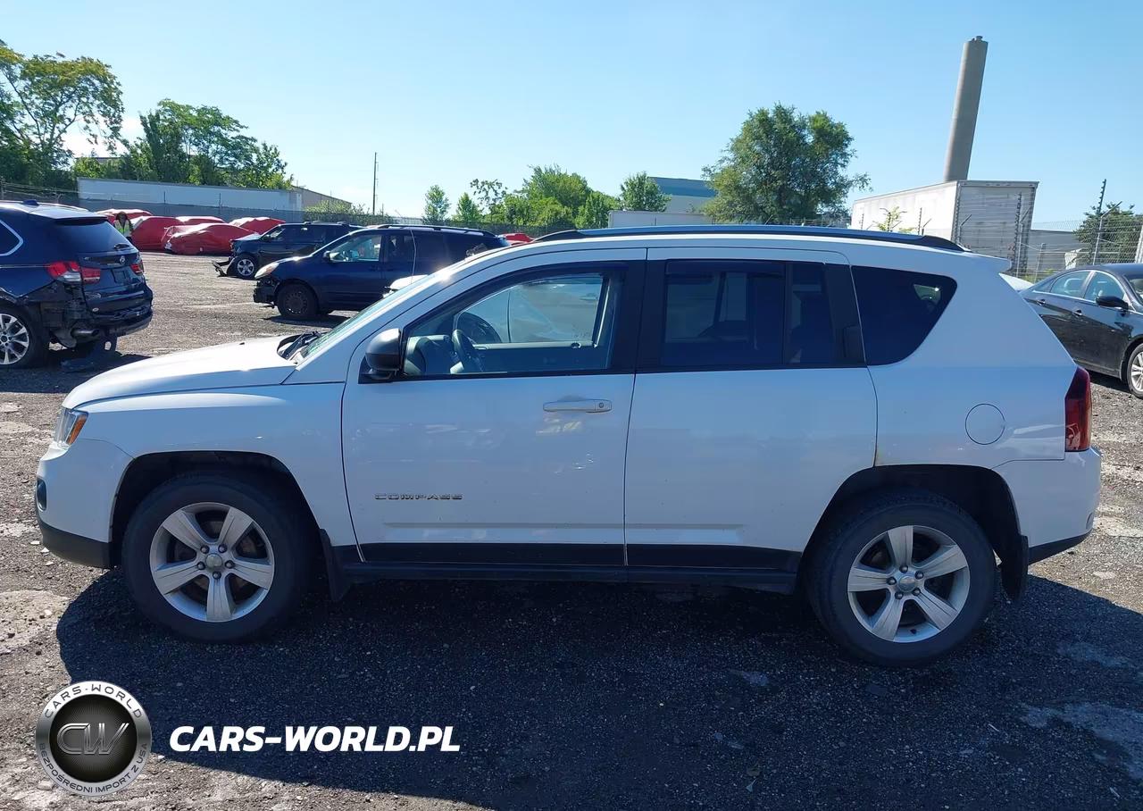 2014 Jeep Compass Sport VIN:1C4NJDBB9ED721779 - 14