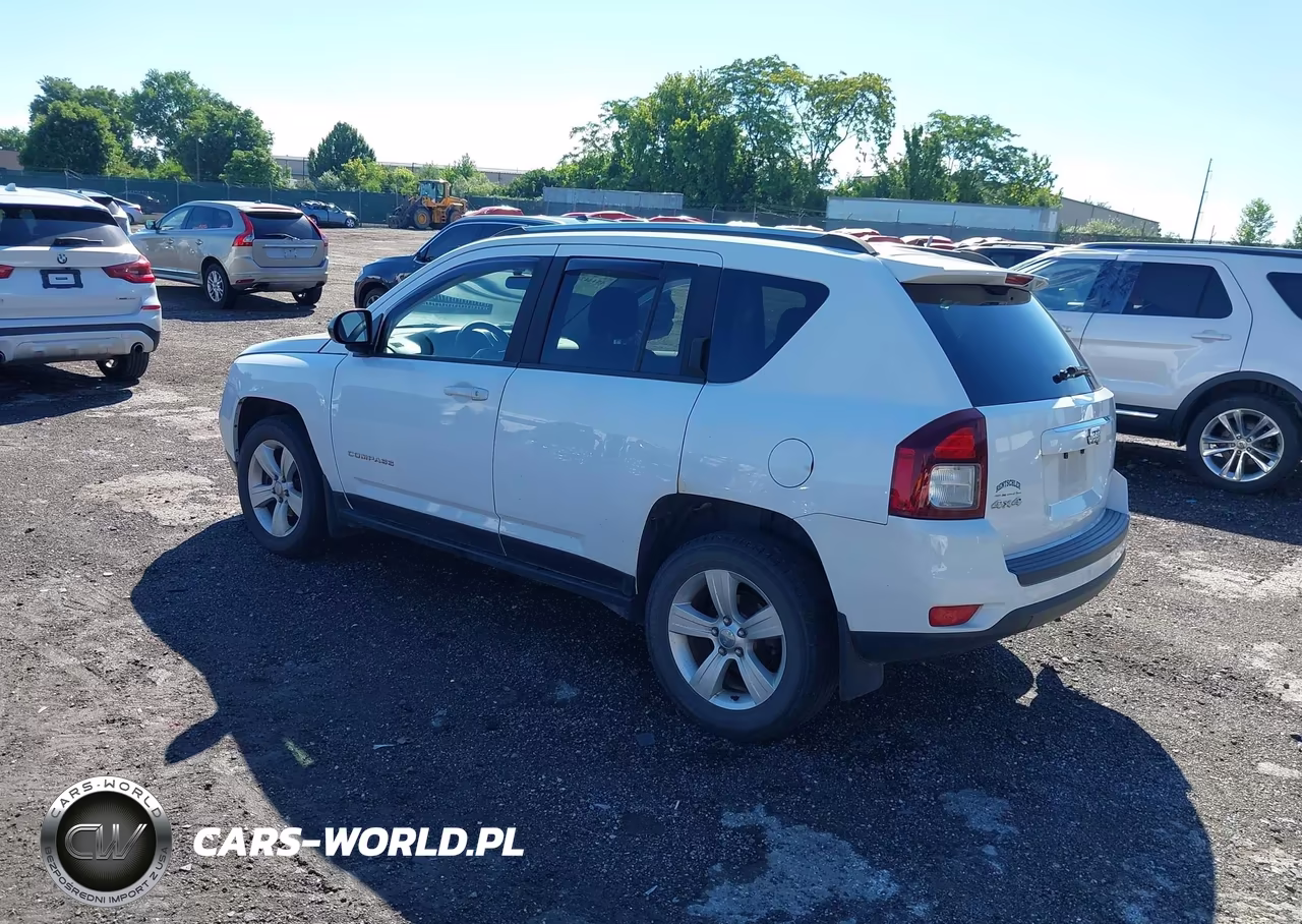 2014 Jeep Compass Sport VIN:1C4NJDBB9ED721779 - 3