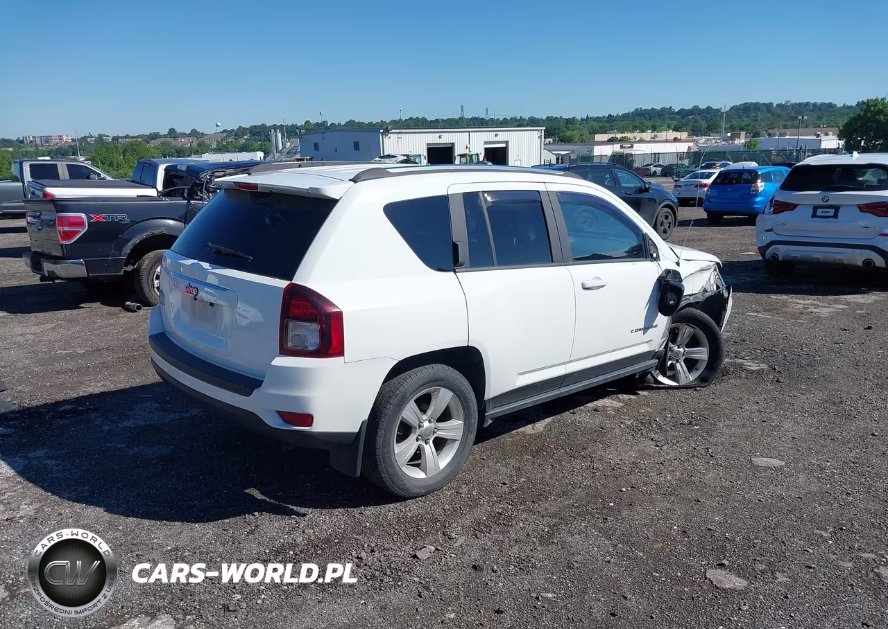 2014 Jeep Compass Sport VIN:1C4NJDBB9ED721779 - 4