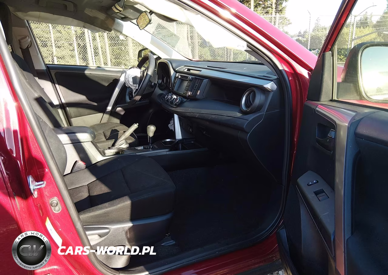 2018 Toyota Rav4 Le VIN:JTMBFREV9JD227035 - 17
