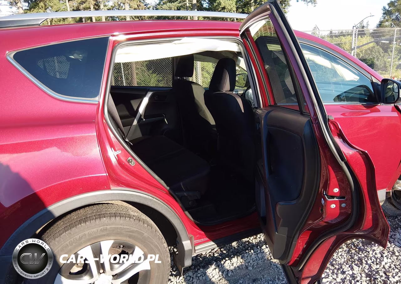 2018 Toyota Rav4 Le VIN:JTMBFREV9JD227035 - 8
