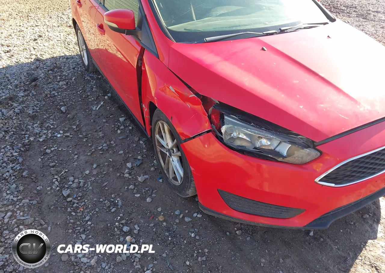 2015 Ford Focus Se VIN:1FADP3F2XFL205118 - 6