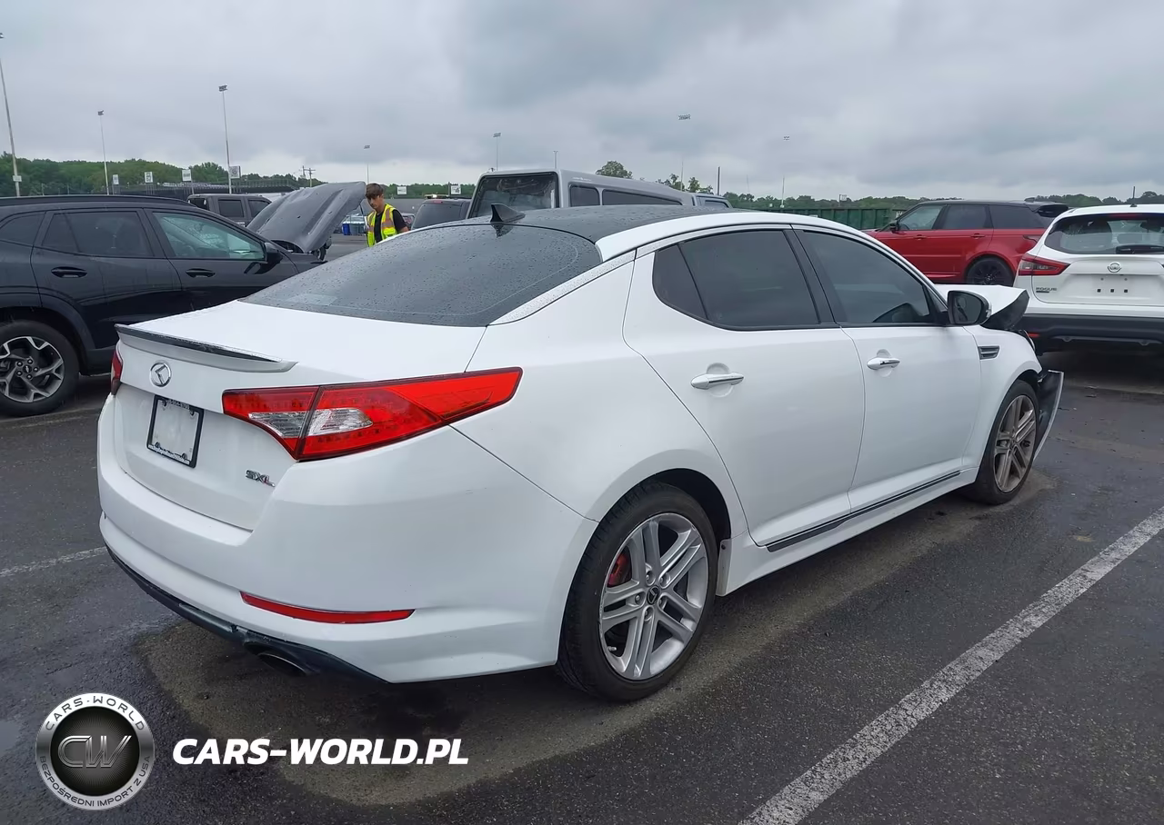 2013 Kia Optima Sx VIN:5XXGR4A69DG212592 - 4