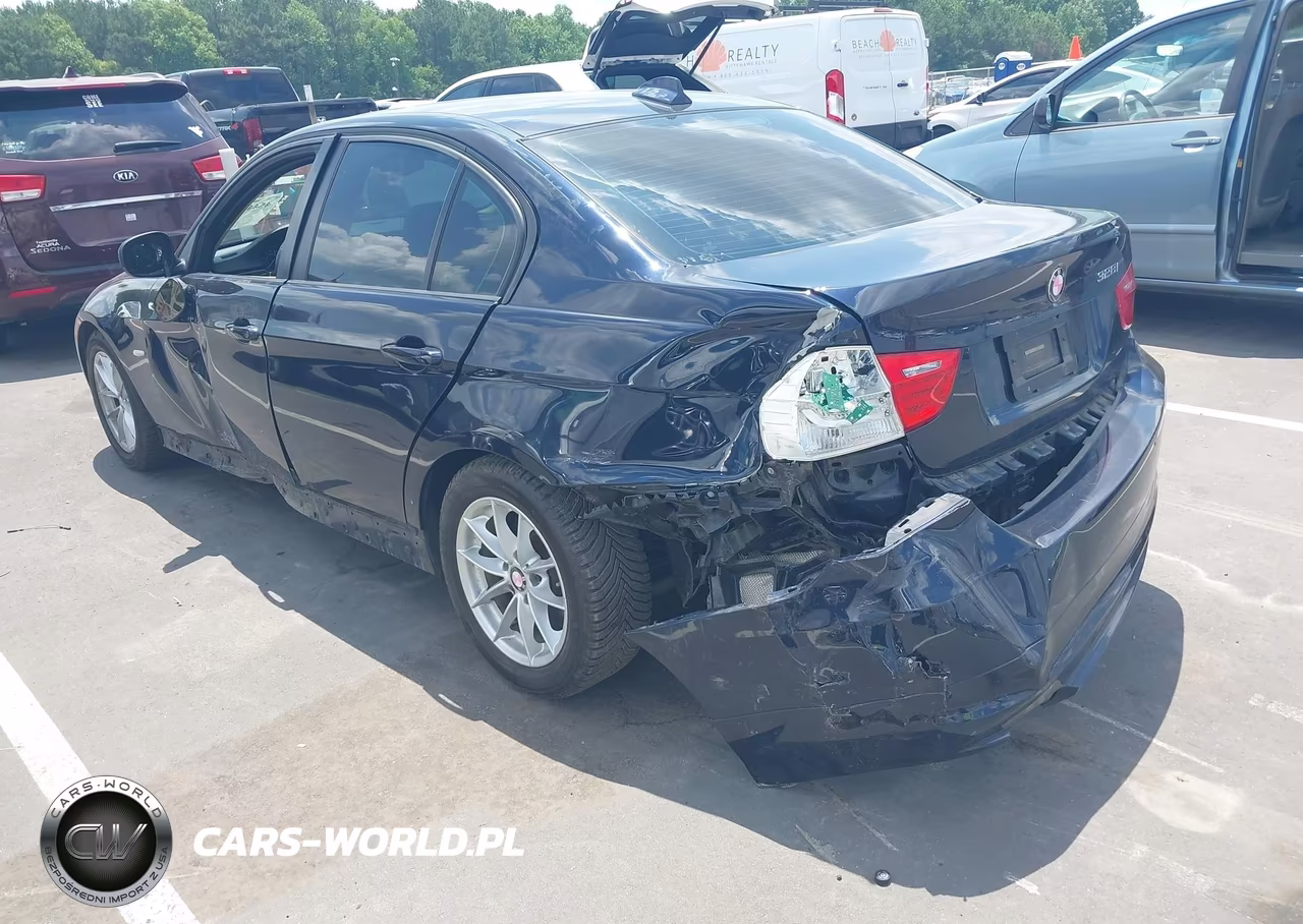 2010 BMW 328I VIN:WBAPH7G50ANM51416 - 3
