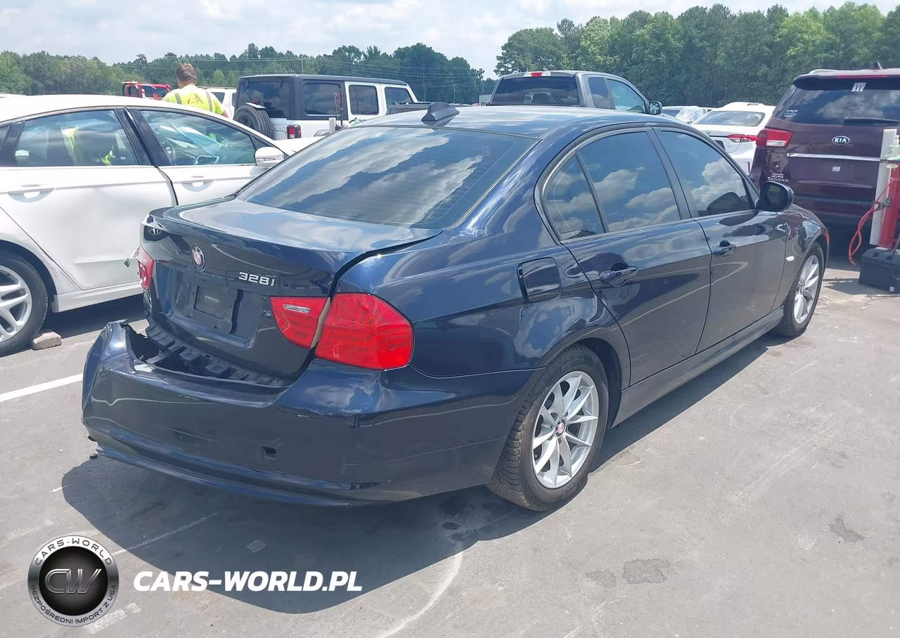 2010 BMW 328I VIN:WBAPH7G50ANM51416 - 4