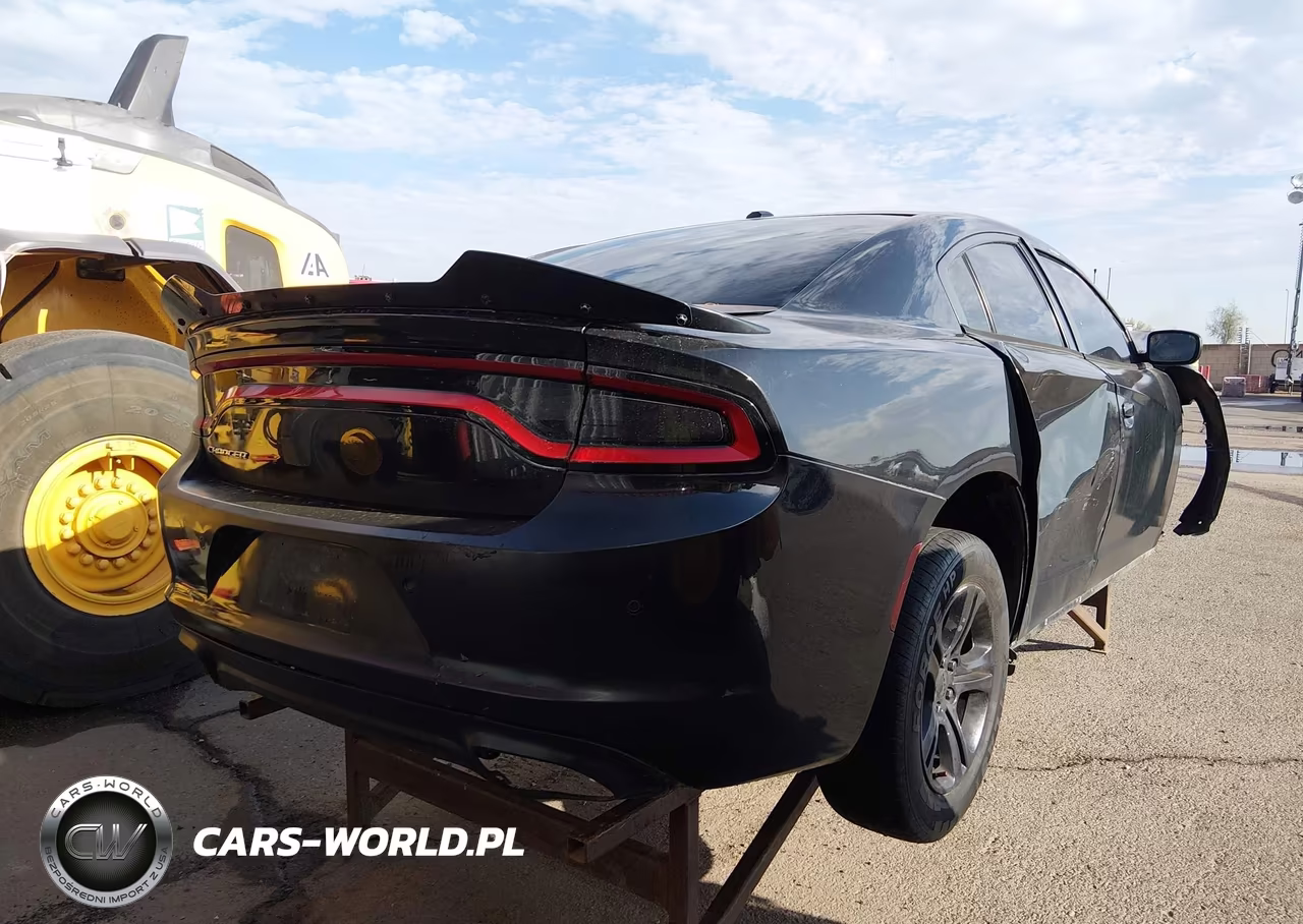 2015 Dodge Charger Se VIN:2C3CDXBG4FH753057 - 4