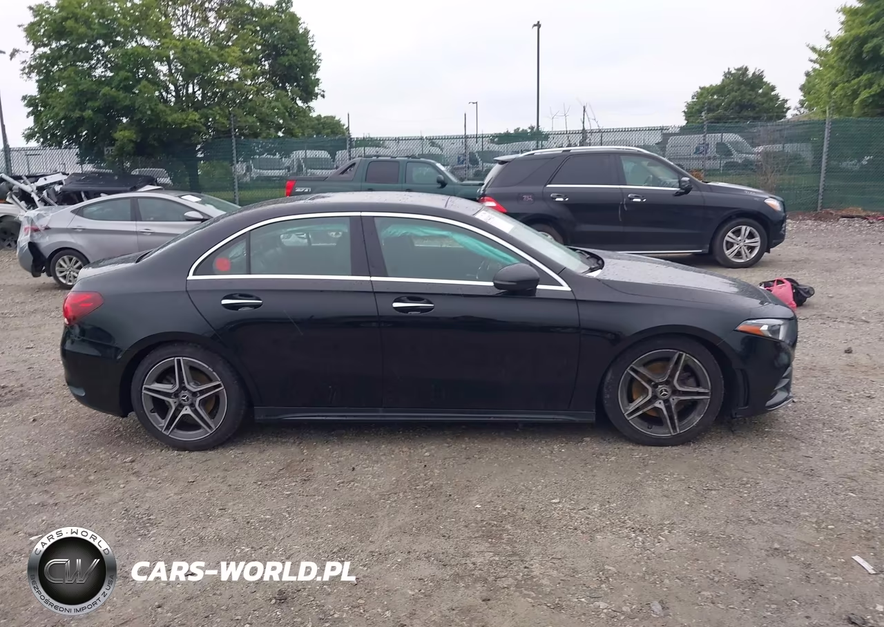 2022 Mercedes-Benz A 220 4Matic VIN:W1K3G4FB6NJ335604 - 13