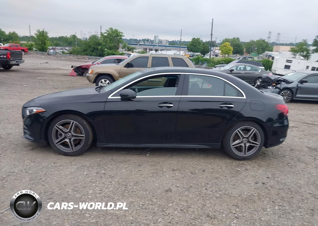 2022 Mercedes-Benz A 220 4Matic VIN:W1K3G4FB6NJ335604 - 14