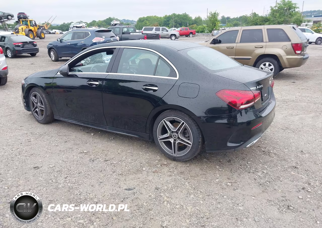 2022 Mercedes-Benz A 220 4Matic VIN:W1K3G4FB6NJ335604 - 3