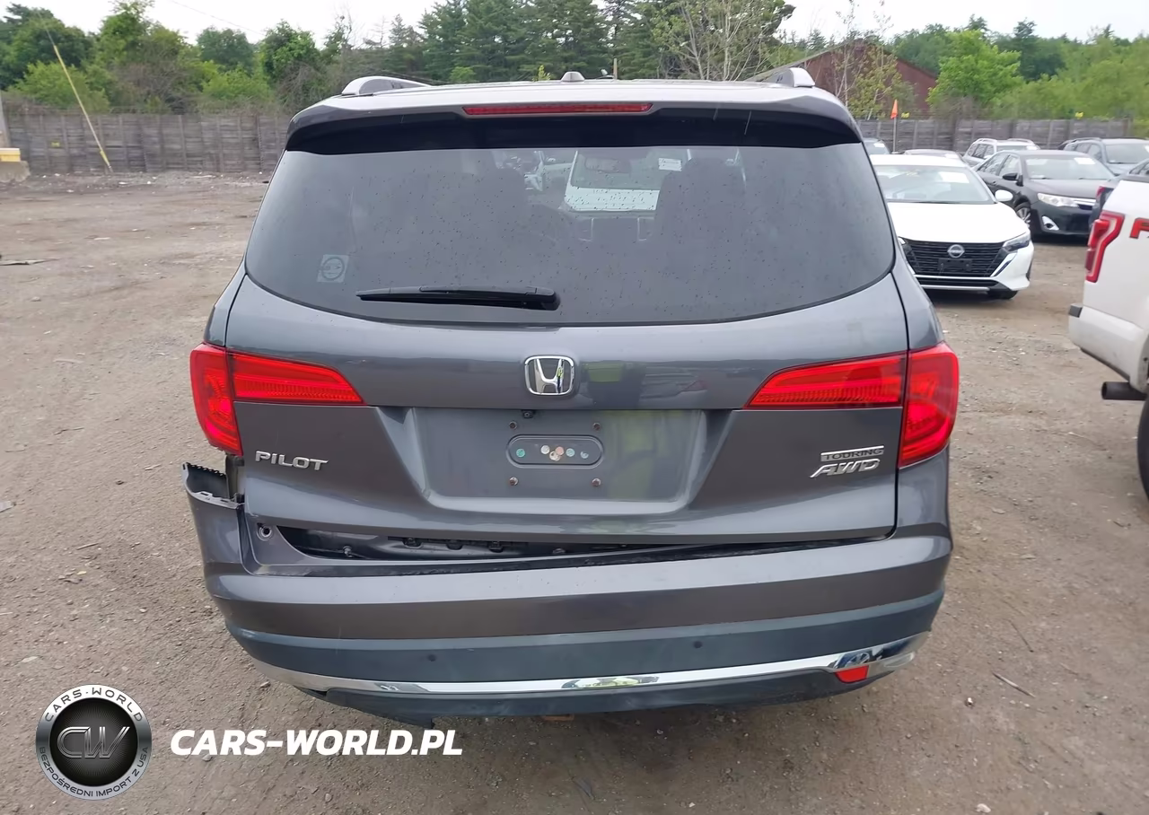 2017 Honda Pilot Touring VIN:5FNYF6H91HB033111 - 16