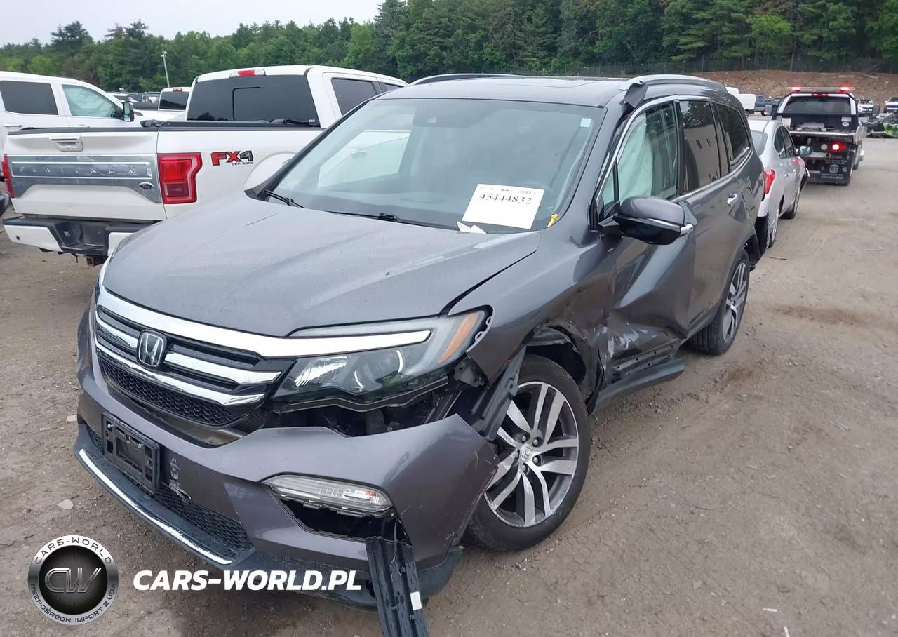 2017 Honda Pilot Touring VIN:5FNYF6H91HB033111 - 2