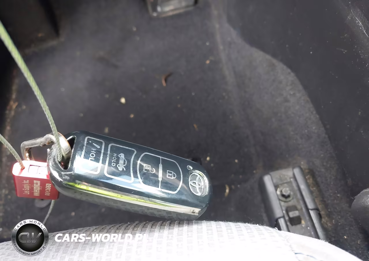 2019 Toyota Yaris L VIN:3MYDLBYVXKY516557 - 11