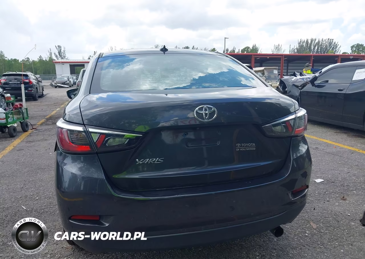 2019 Toyota Yaris L VIN:3MYDLBYVXKY516557 - 17