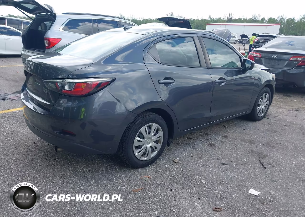2019 Toyota Yaris L VIN:3MYDLBYVXKY516557 - 4