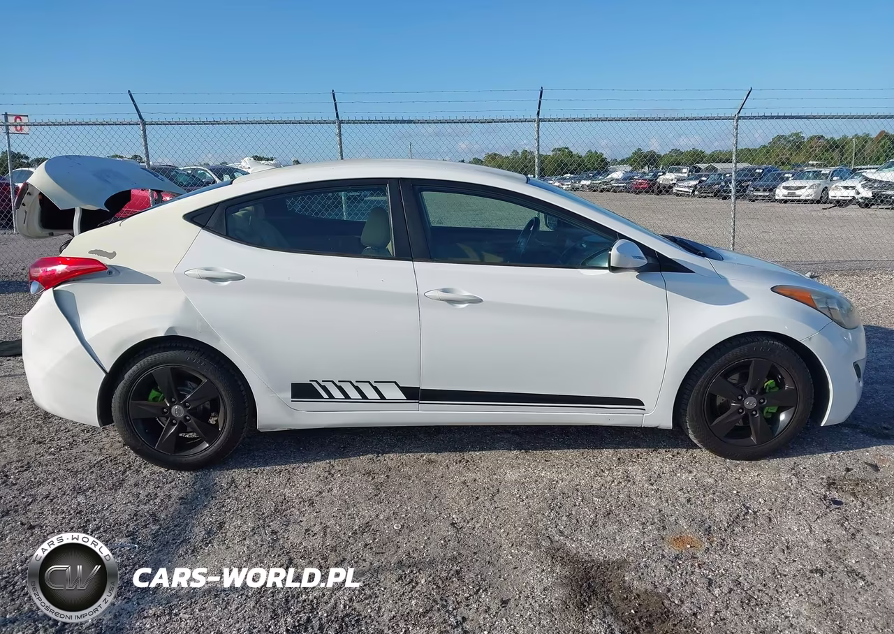 2013 Hyundai Elantra Gls VIN:5NPDH4AE5DH408448 - 13