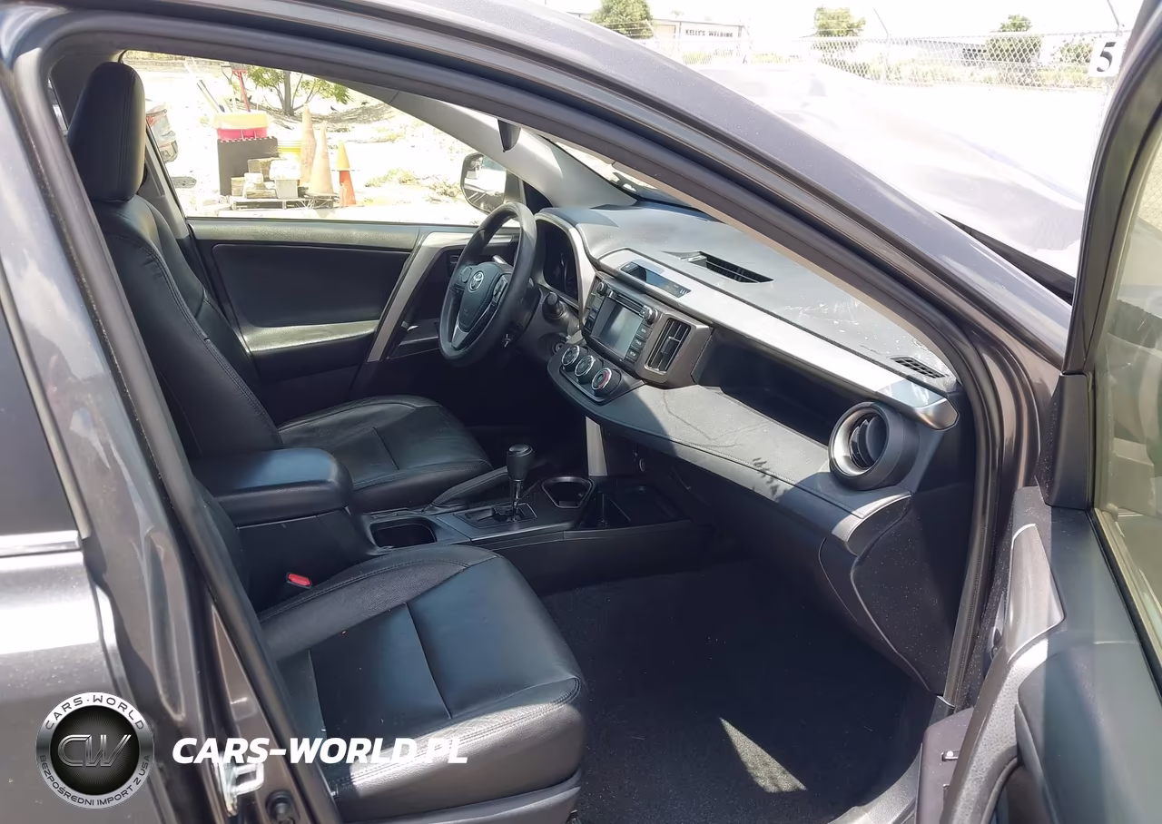 2018 Toyota Rav4 Le VIN:JTMZFREV3JJ183498 - 5