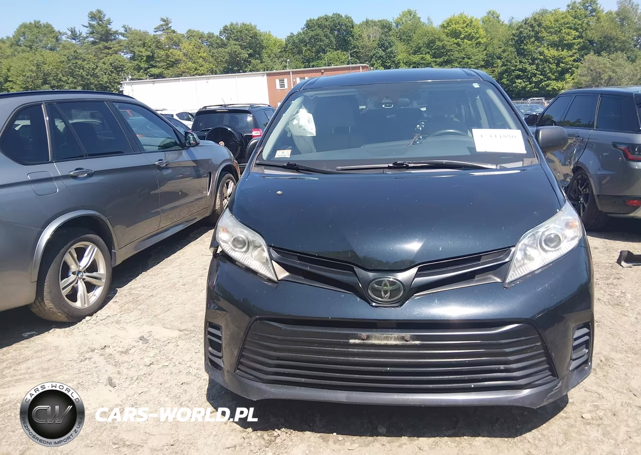 2020 Toyota Sienna L VIN:5TDZZ3DC0LS083823 - 13