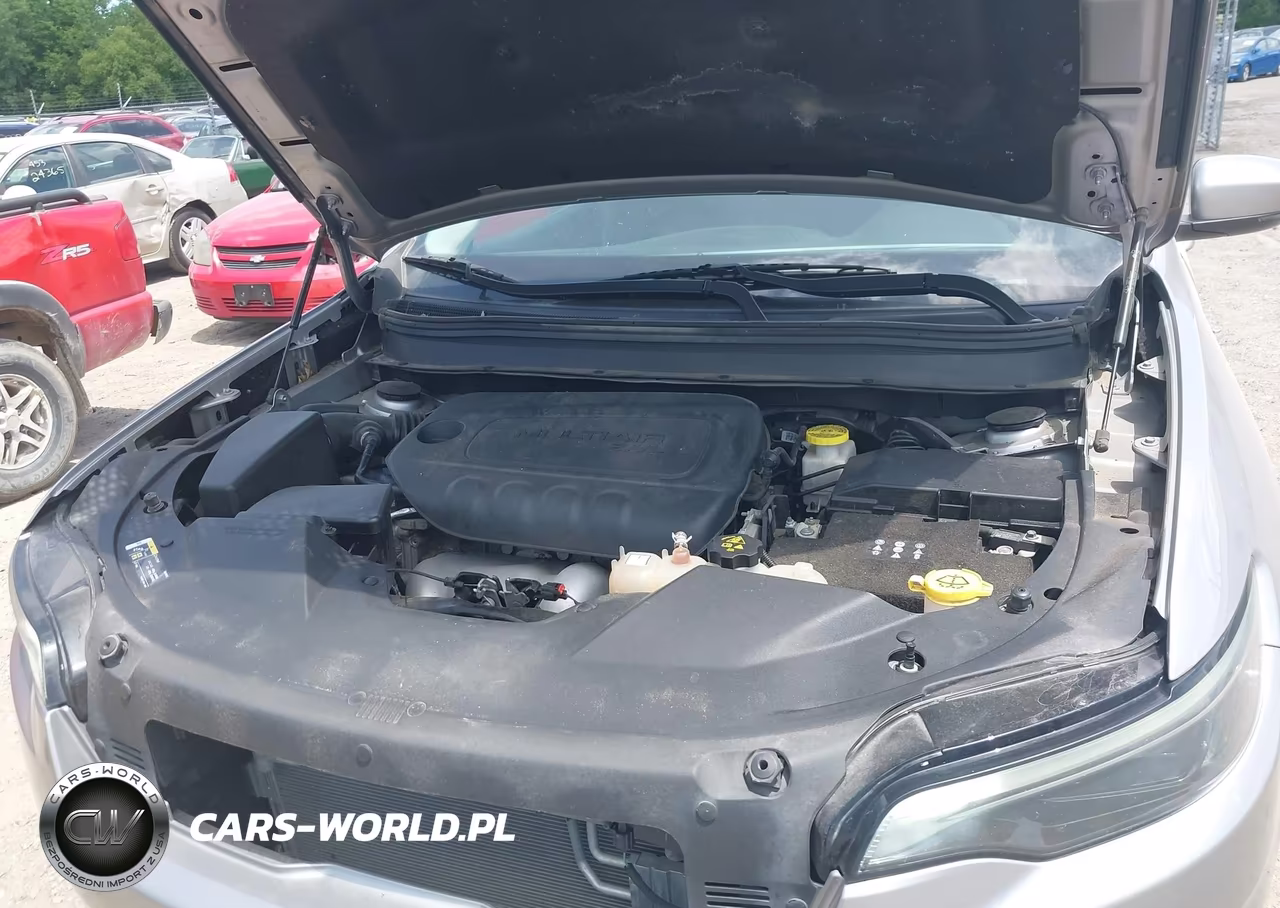 2021 Jeep Cherokee Latitude 4X4 VIN:1C4PJMCB8MD115752 - 10
