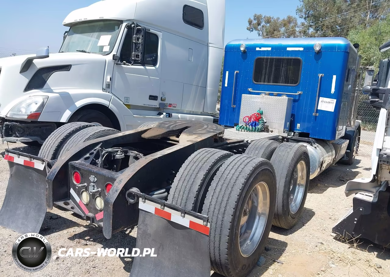 2012 Peterbilt 389 VIN:1XPXD49X8CD138293 - 4
