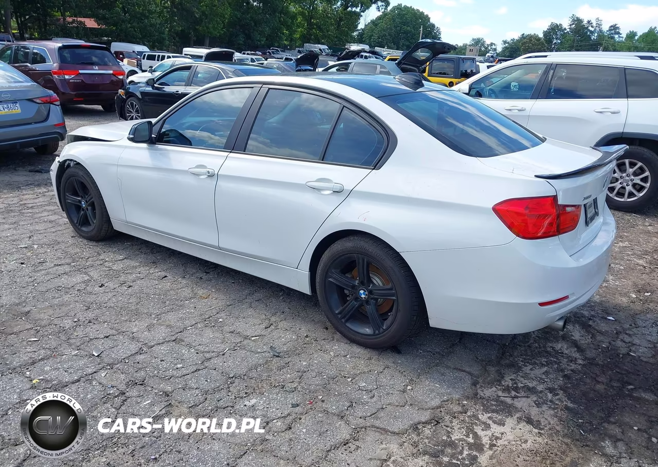 2015 BMW 320I xDrive VIN:WBA3C3G57FNT51679 - 3