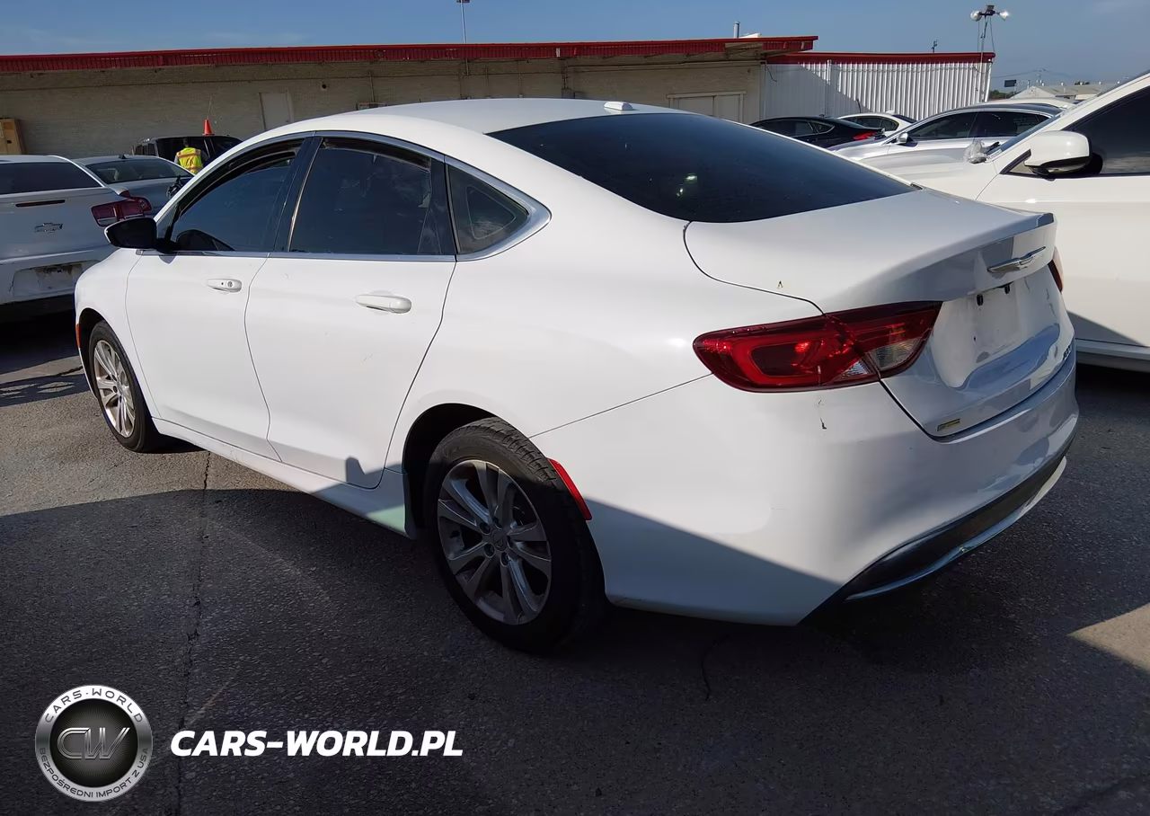 2015 Chrysler 200 Limited VIN:1C3CCCABXFN607206 - 3