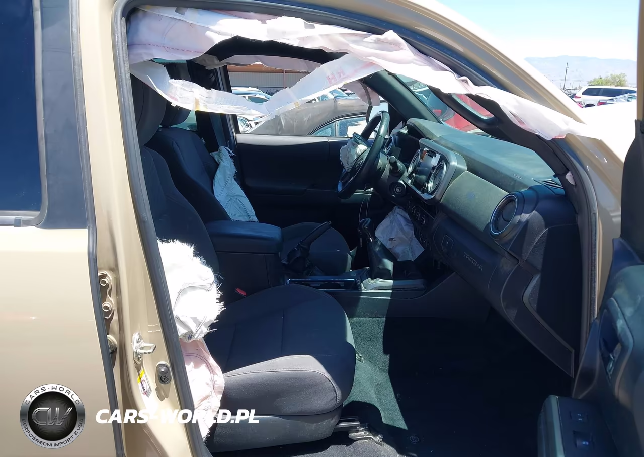 2018 Toyota Tacoma Trd Off Road VIN:5TFCZ5AN3JX134598 - 5