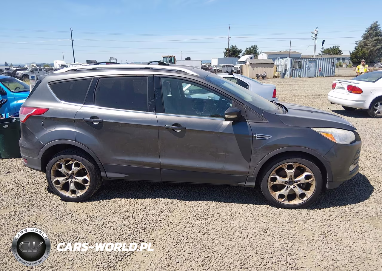 2015 Ford Escape Titanium VIN:1FMCU9J94FUB49933 - 14