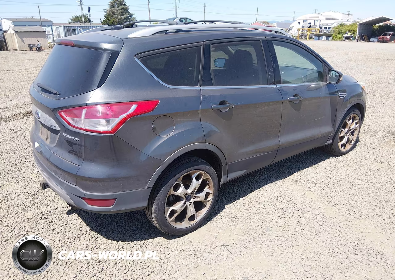 2015 Ford Escape Titanium VIN:1FMCU9J94FUB49933 - 4