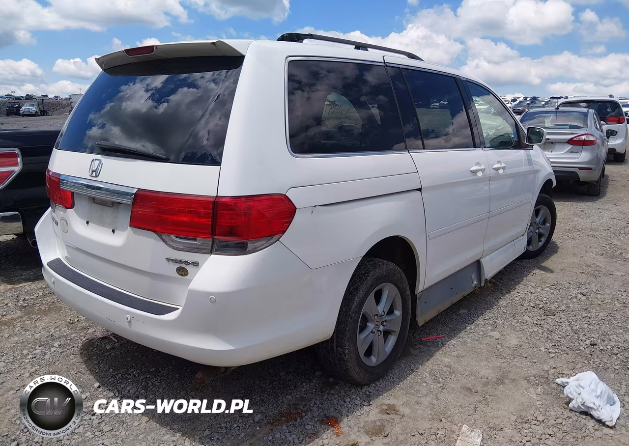 2008 Honda Odyssey Touring VIN:5FNRL389X8B043230 - 4