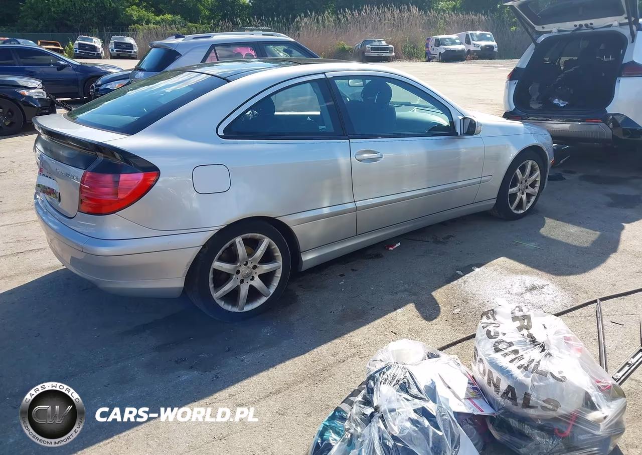 2004 Mercedes-Benz C 230 Kompressor Sport VIN:WDBRN40J84A614155 - 4