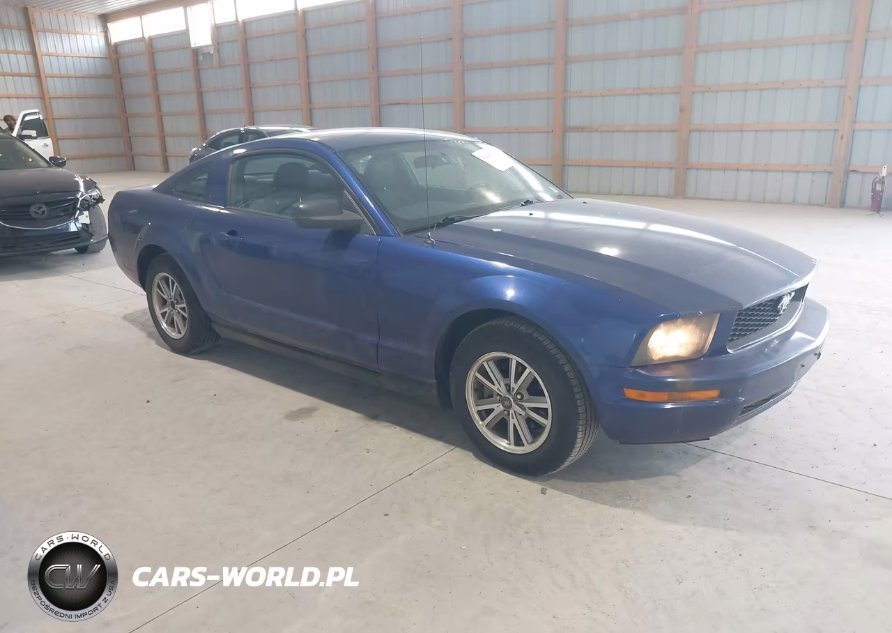 2005 Ford Mustang V6 Deluxe-V6 Premium – zdjęcie 1 z 12