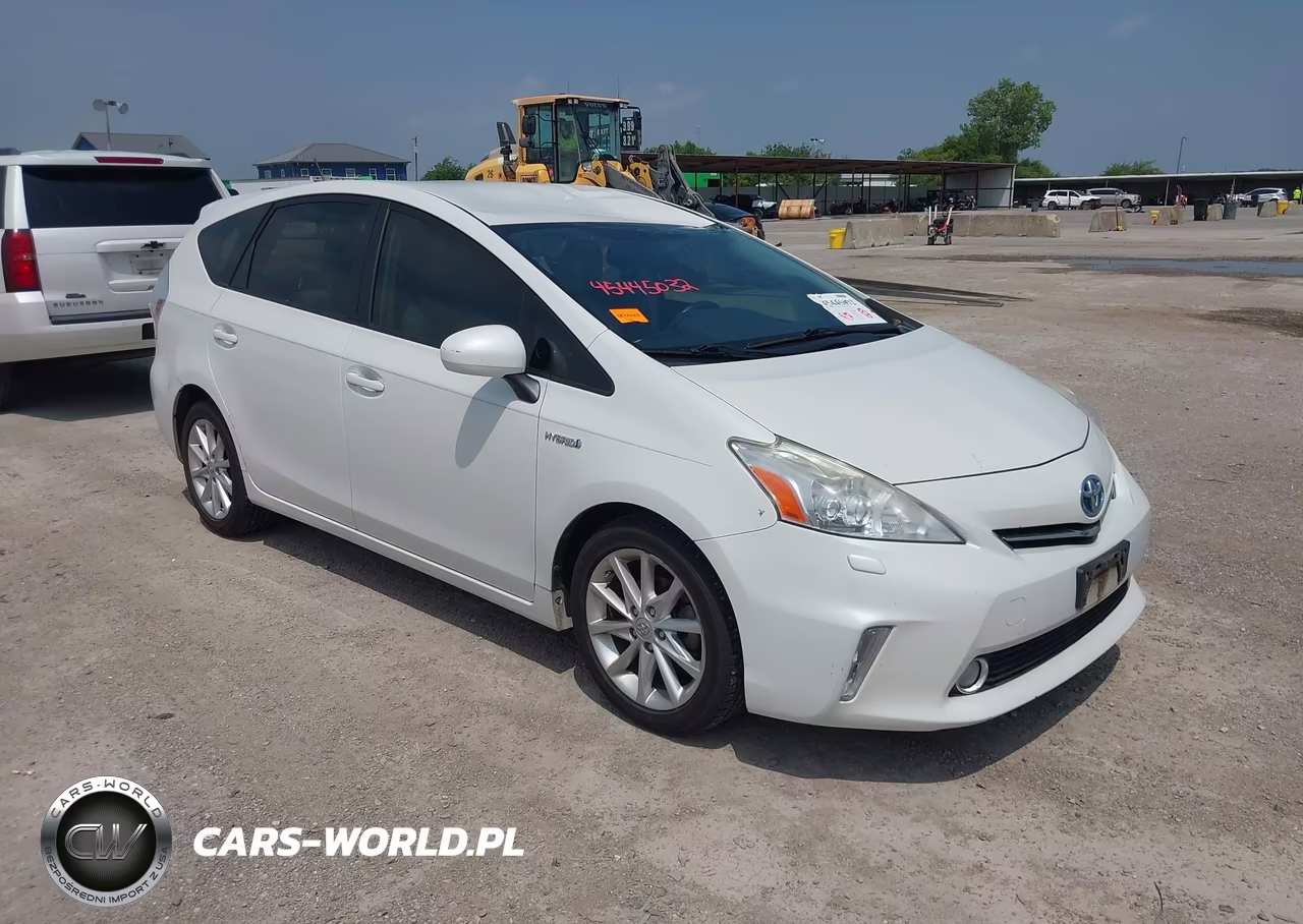 2014 Toyota Prius V Five – zdjęcie 1 z 17
