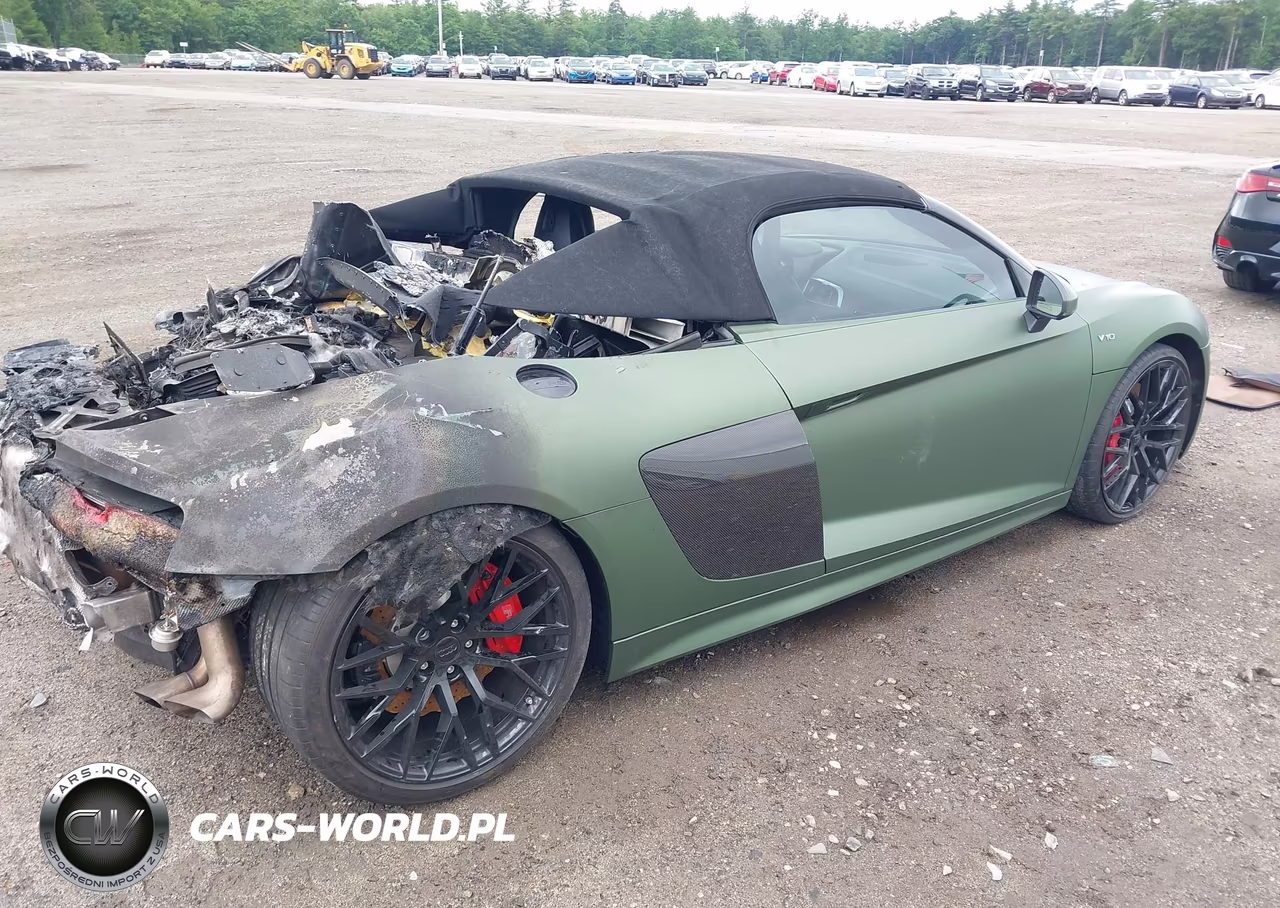 2017 Audi R8 Spyder V10 VIN:WUAVACFX6H7904529 - 4