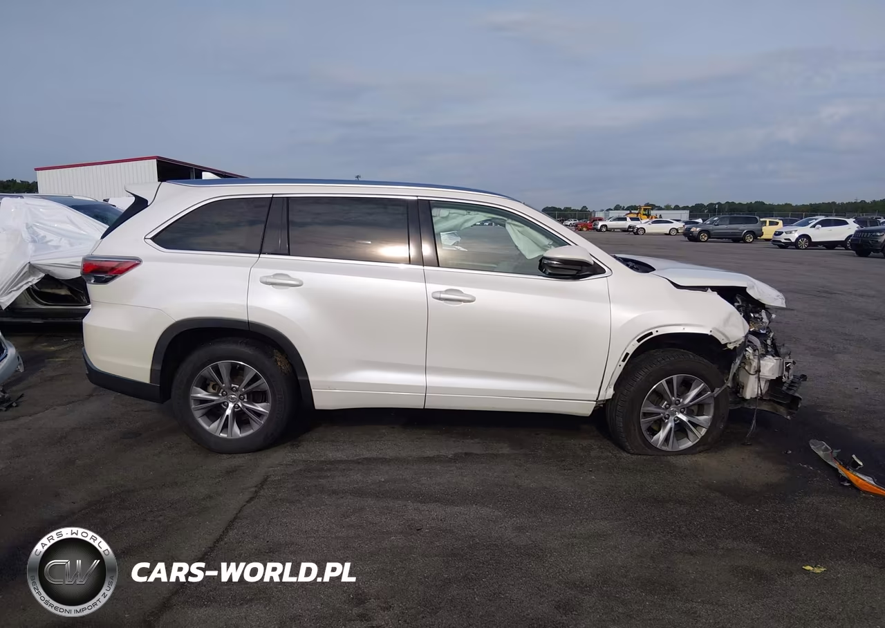 2015 Toyota Highlander Xle V6 VIN:5TDKKRFH7FS057662 - 14