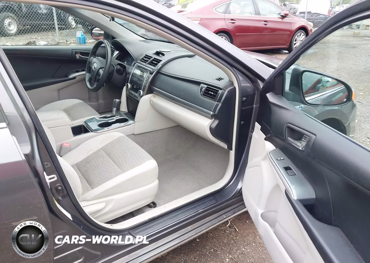 2012 Toyota Camry Hybrid Le VIN:4T1BD1FK9CU026018 - 5