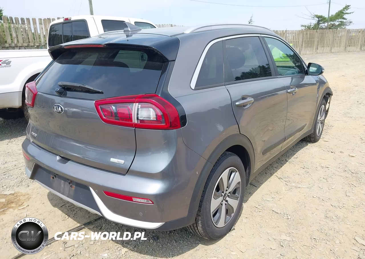2018 Kia Niro Ex VIN:KNDCE3LC5J5108074 - 4