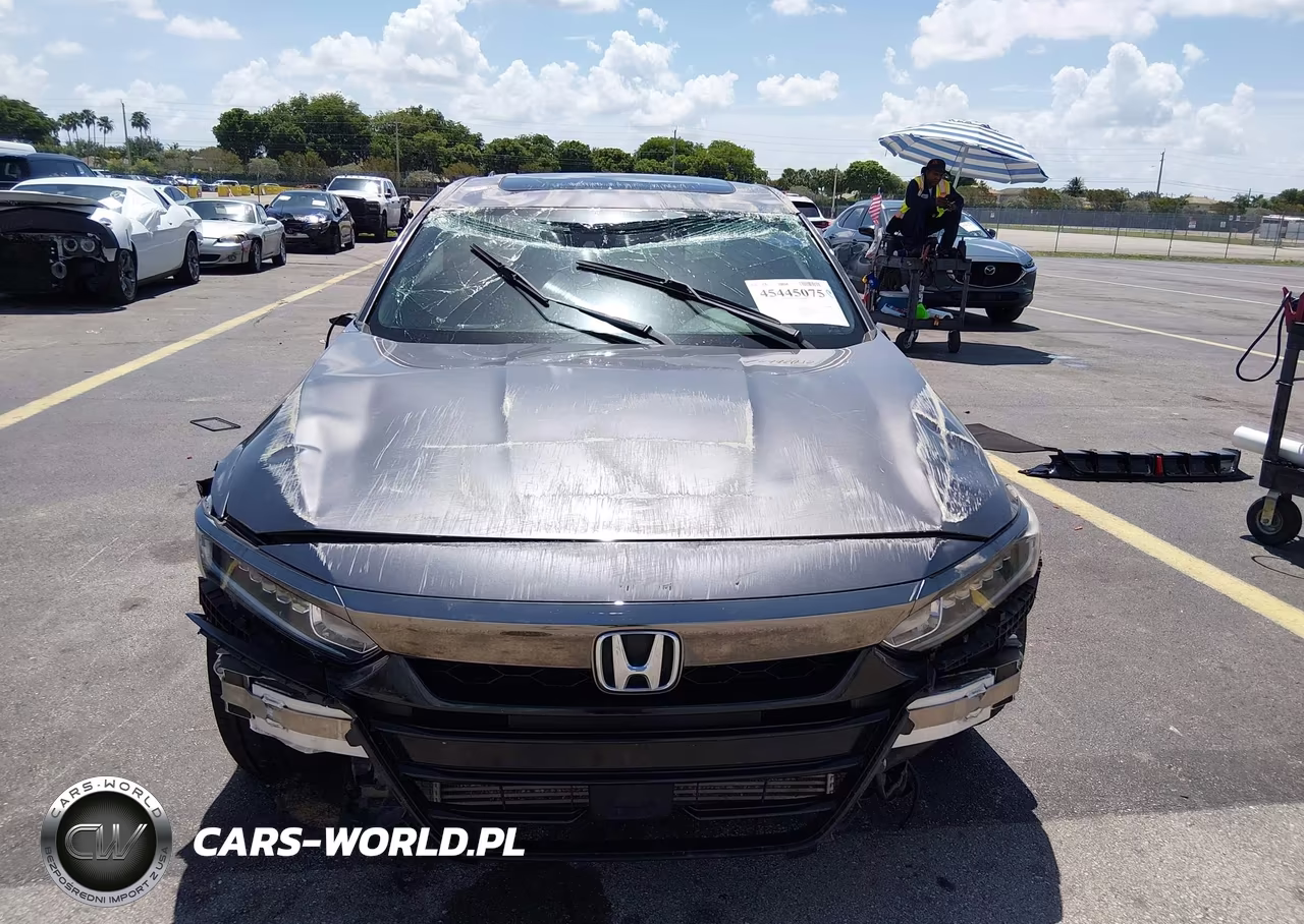 2018 Honda Accord Sport 2.0T VIN:1HGCV2F36JA052841 - 13