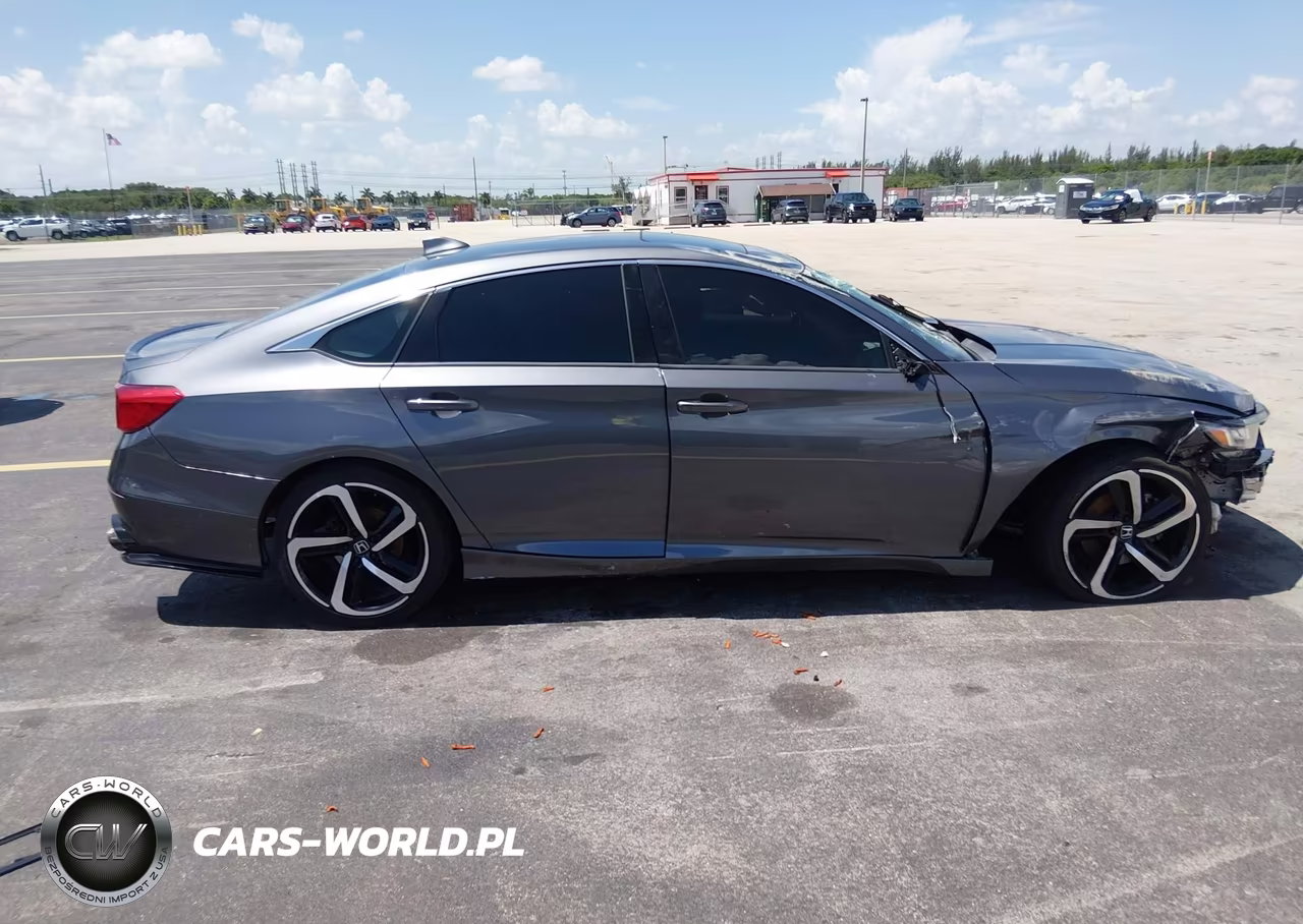 2018 Honda Accord Sport 2.0T VIN:1HGCV2F36JA052841 - 14