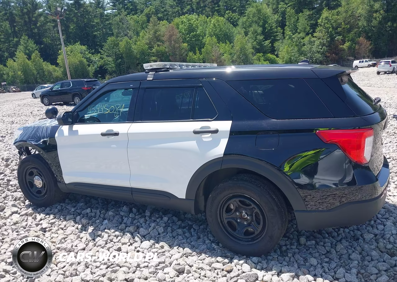 2024 Ford Police Interceptor Utility VIN:1FM5K8AB2RGA71134 - 15