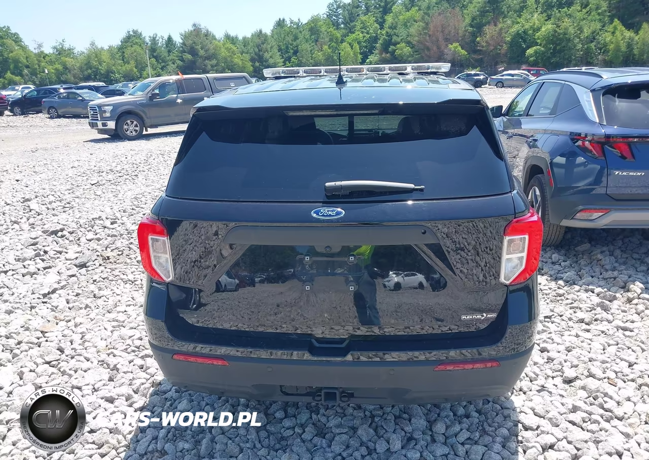 2024 Ford Police Interceptor Utility VIN:1FM5K8AB2RGA71134 - 17