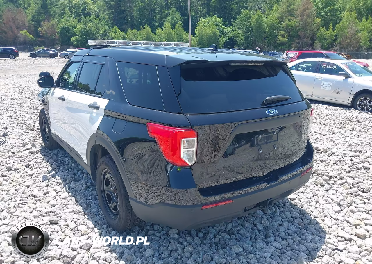 2024 Ford Police Interceptor Utility VIN:1FM5K8AB2RGA71134 - 3