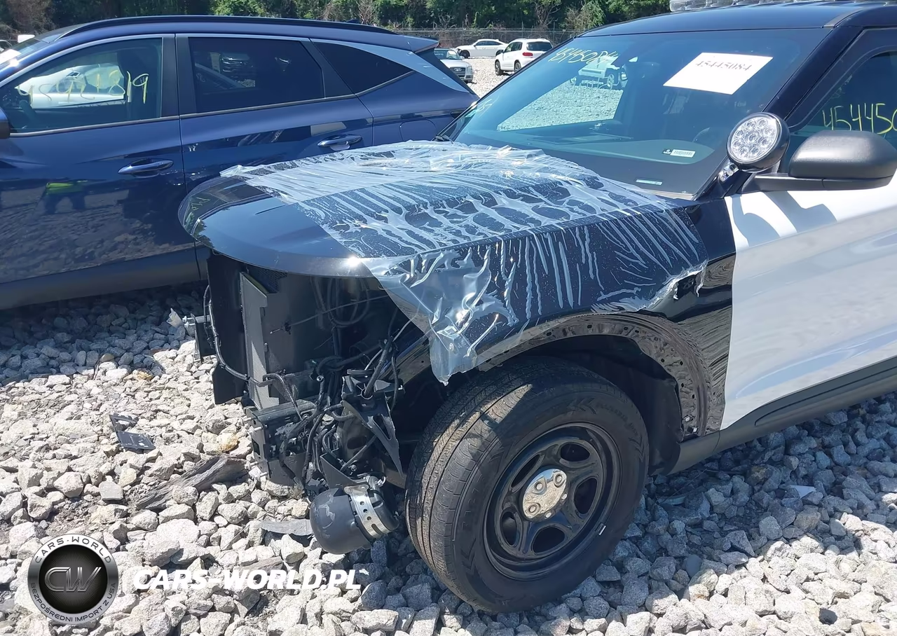 2024 Ford Police Interceptor Utility VIN:1FM5K8AB2RGA71134 - 6