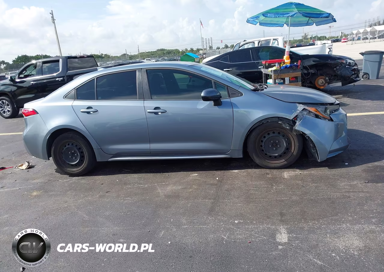2020 Toyota Corolla Le VIN:5YFEPRAE7LP101045 - 13