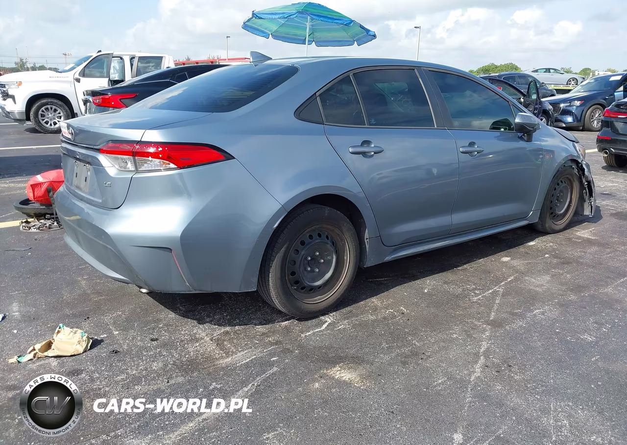 2020 Toyota Corolla Le VIN:5YFEPRAE7LP101045 - 4