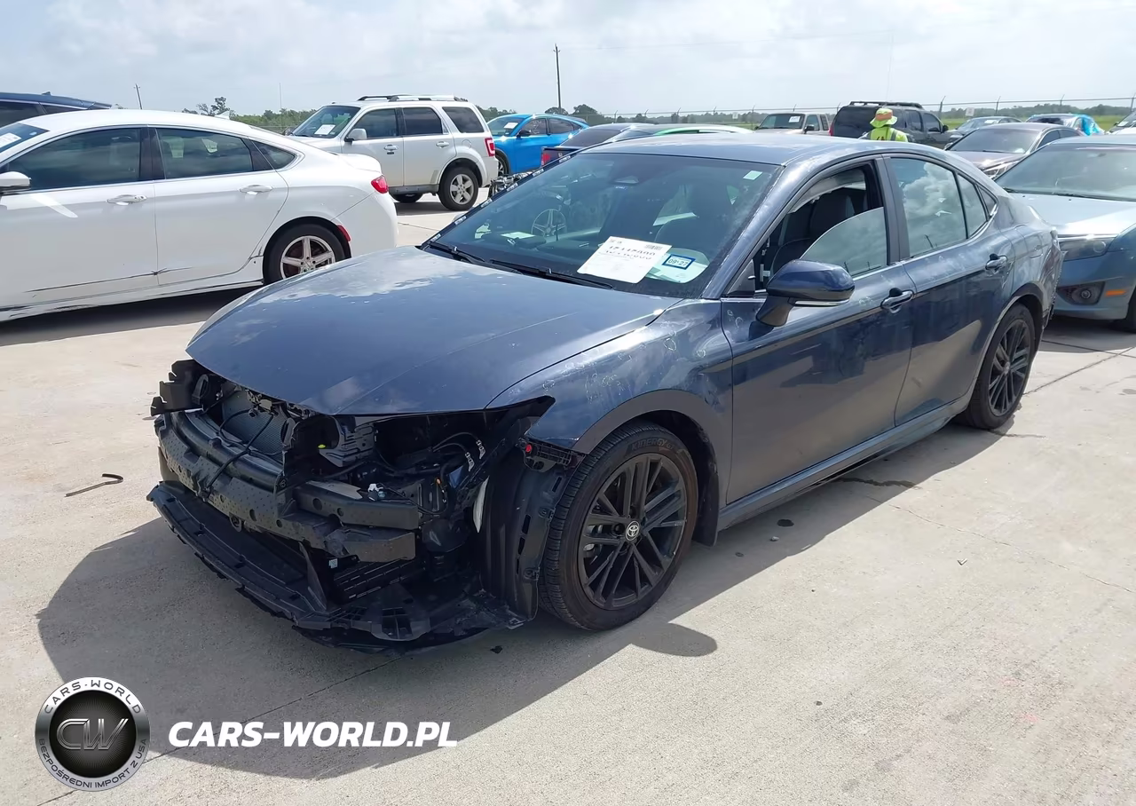 2026 Toyota Camry Se VIN:4T1DAACK2TU661233 - 2