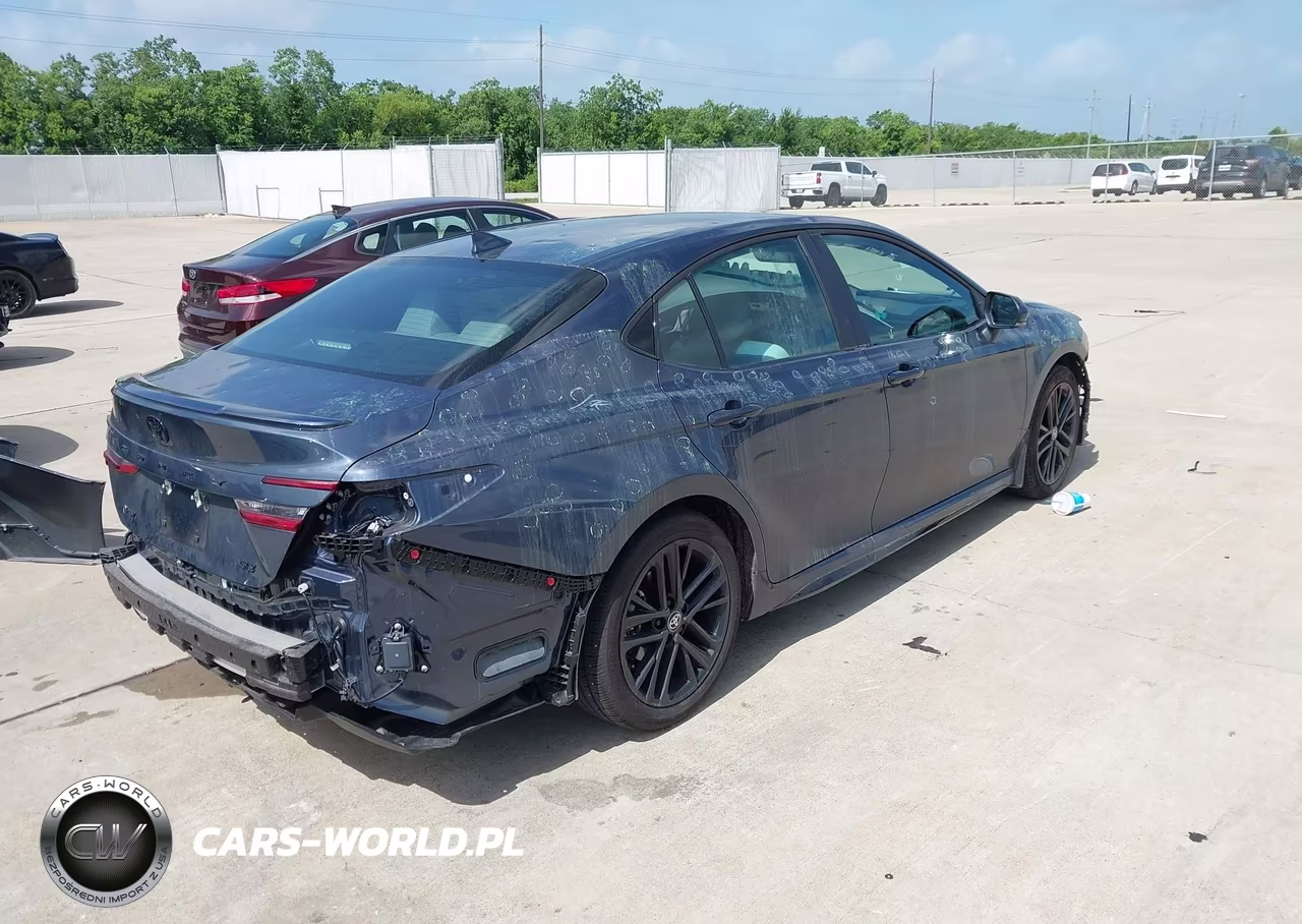 2026 Toyota Camry Se VIN:4T1DAACK2TU661233 - 4