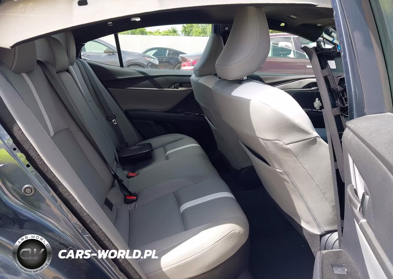 2026 Toyota Camry Se VIN:4T1DAACK2TU661233 - 8