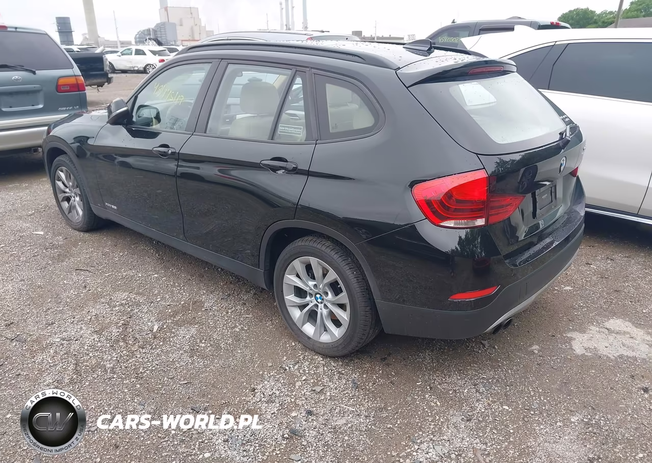 2014 BMW X1 xDrive28I VIN:WBAVL1C53EVR93706 - 3